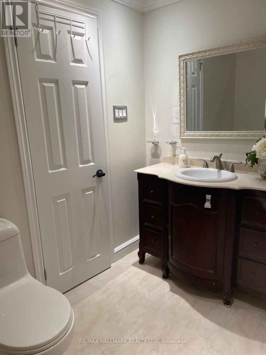 Photo 2 of Basement Unit 1 37 Crystal Drive, Richmond Hill ON