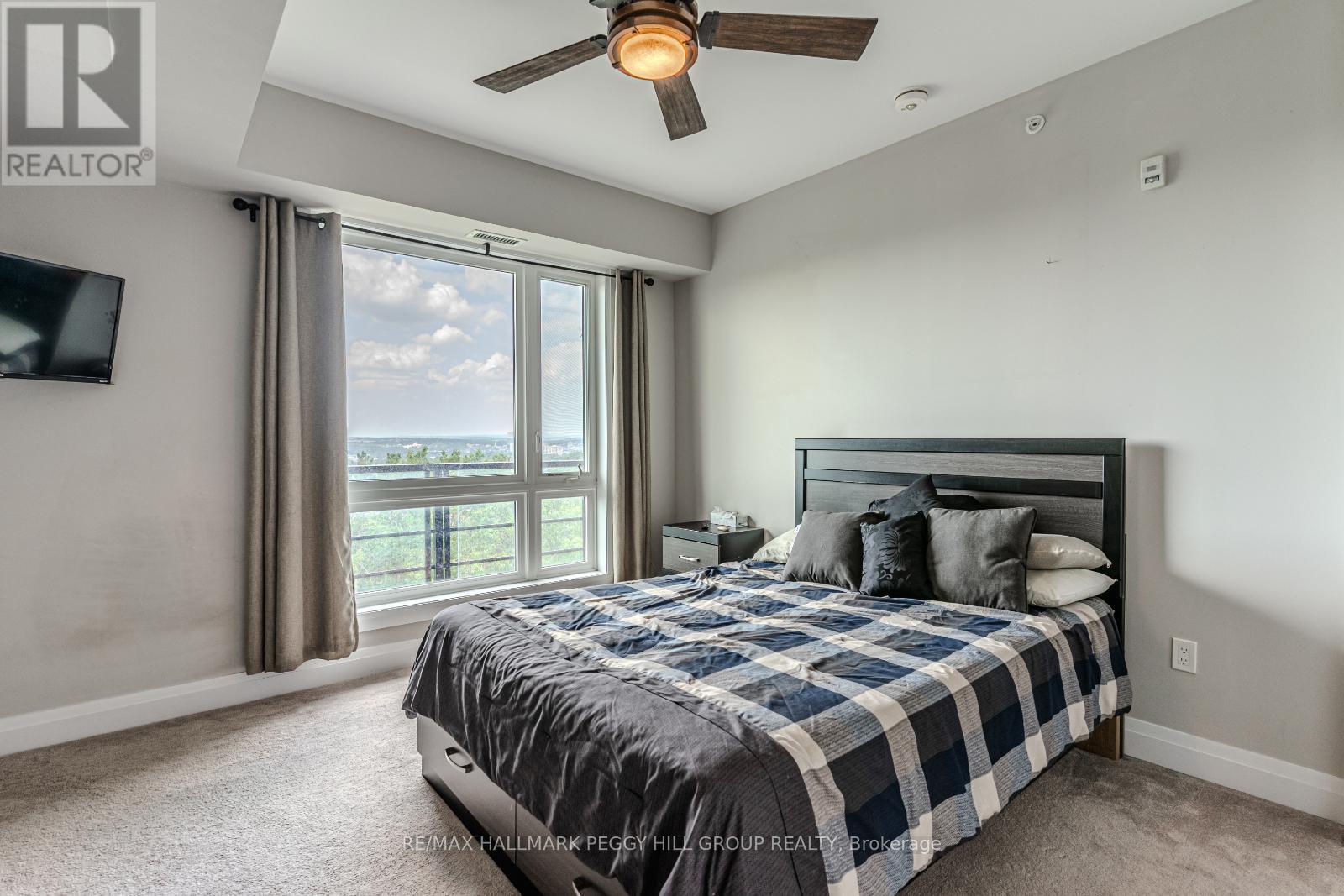 Photo 4 of 501 302 Essa Road, Barrie ON