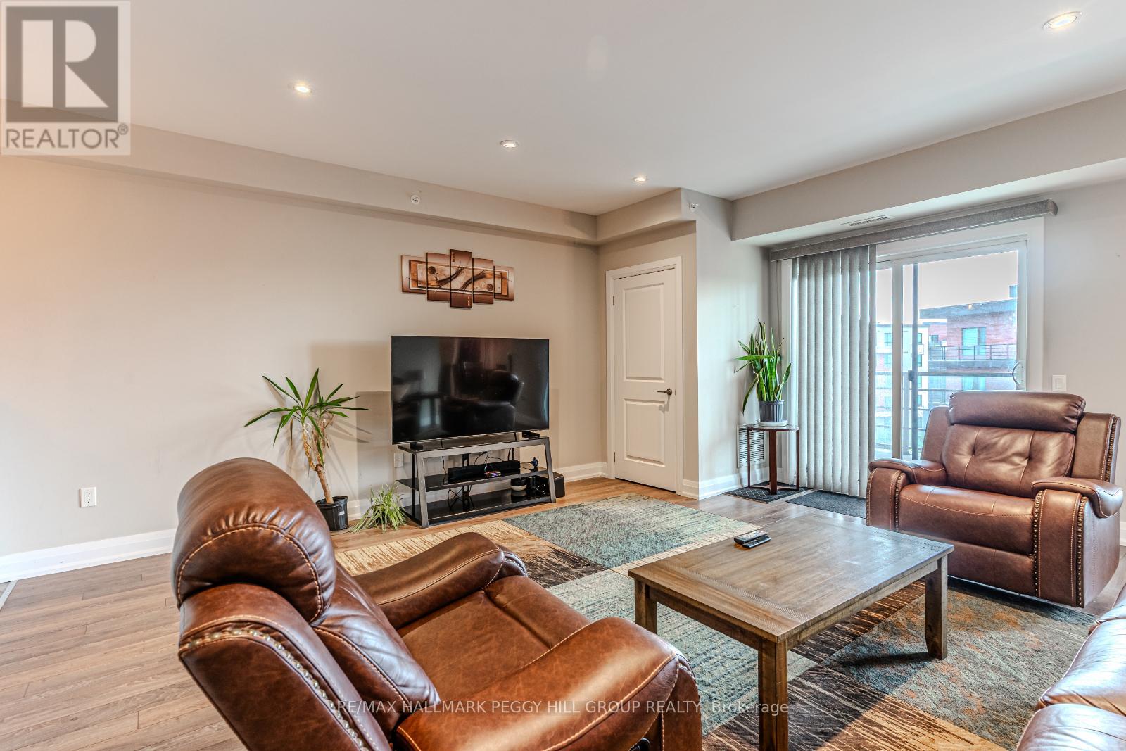 Photo 5 of 501 302 Essa Road, Barrie ON