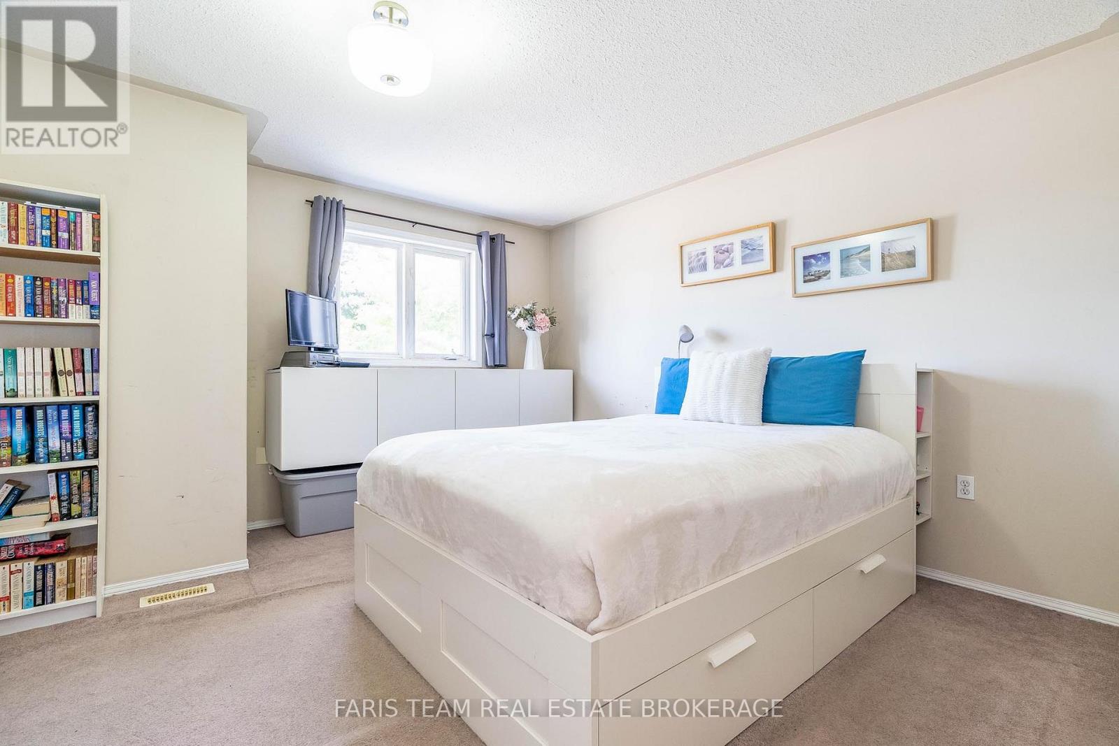 Photo 26 of 371 Millard Street, Orillia ON