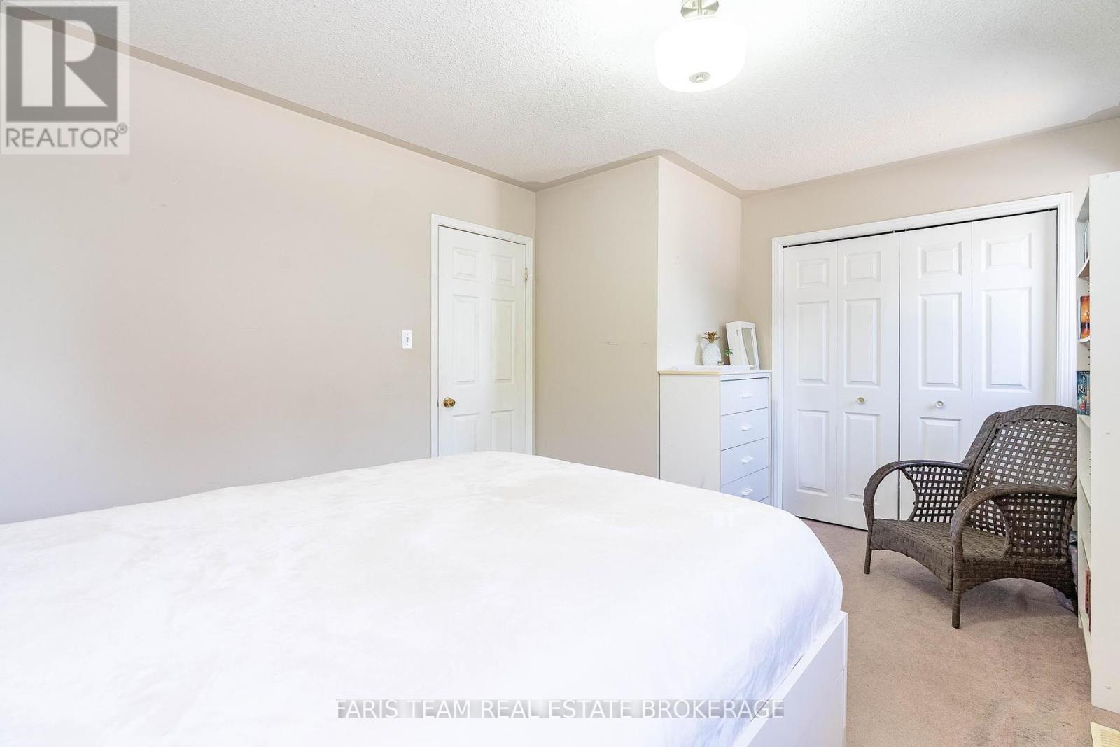 Photo 2 of 371 Millard Street, Orillia ON