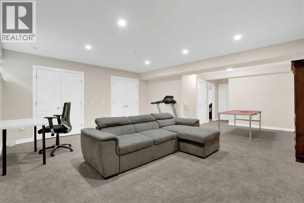 Single Family House for Sale in  Sage Berry Place NW Sage Hill Calgary 