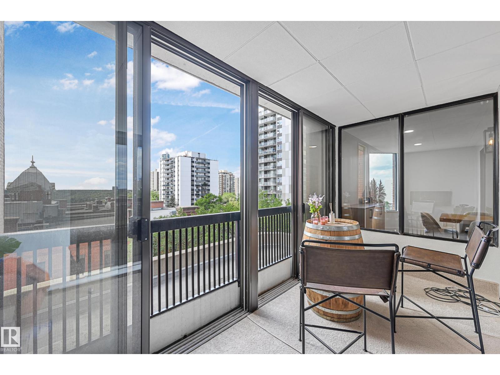 Photo 36 of 701 11503 100 Av Nw, Edmonton AB