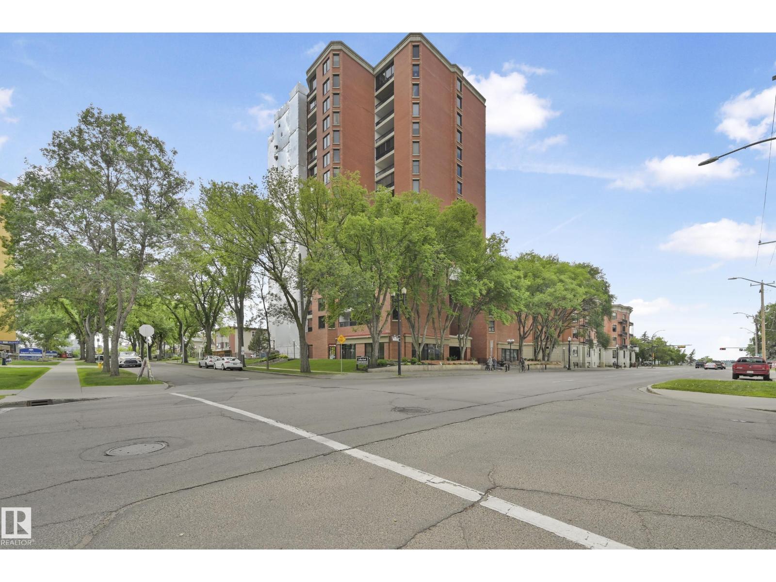 Photo 32 of 701 11503 100 Av Nw, Edmonton AB
