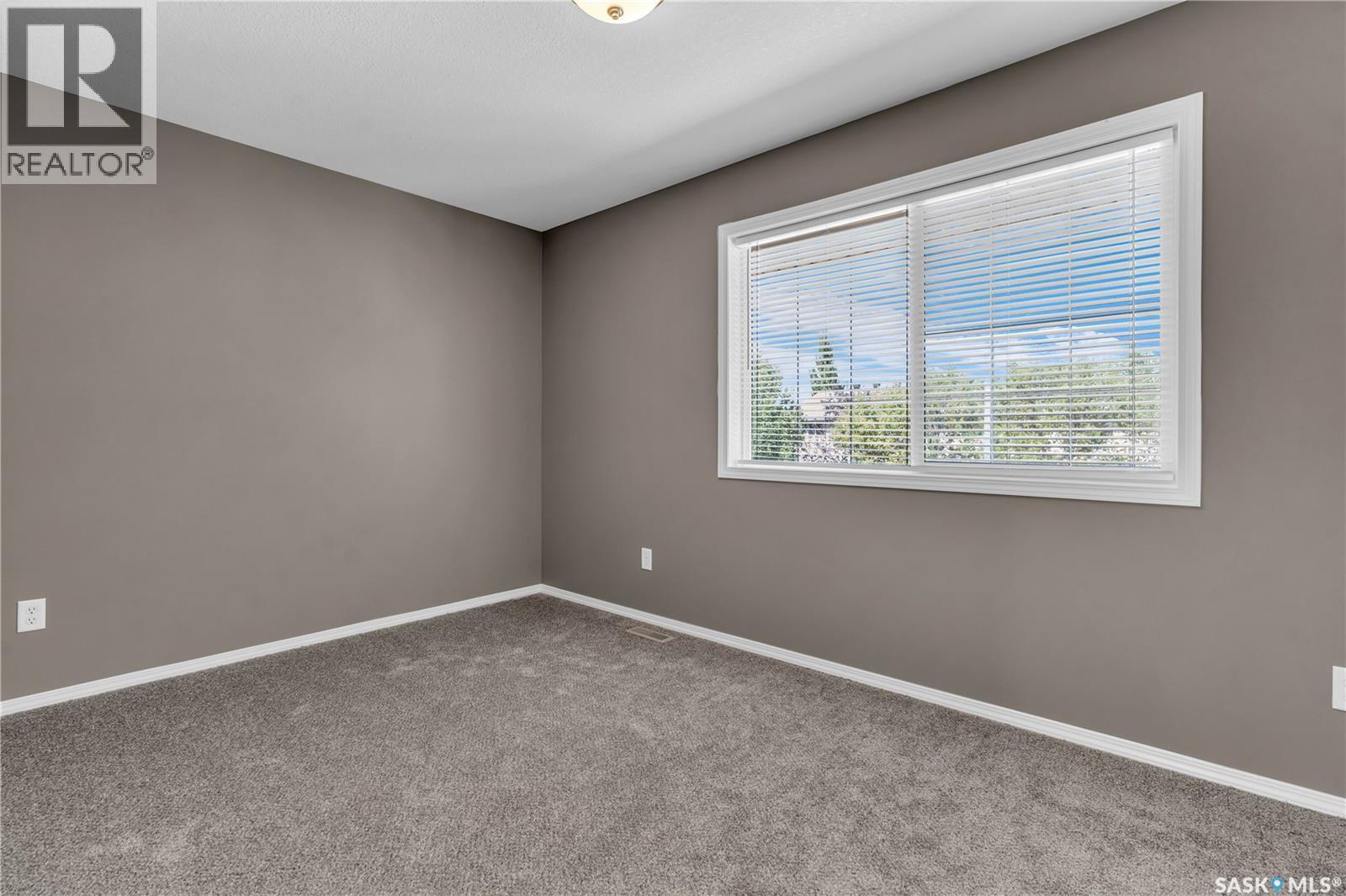 Photo 17 of 2748 Cranbourn Crescent, Regina SK