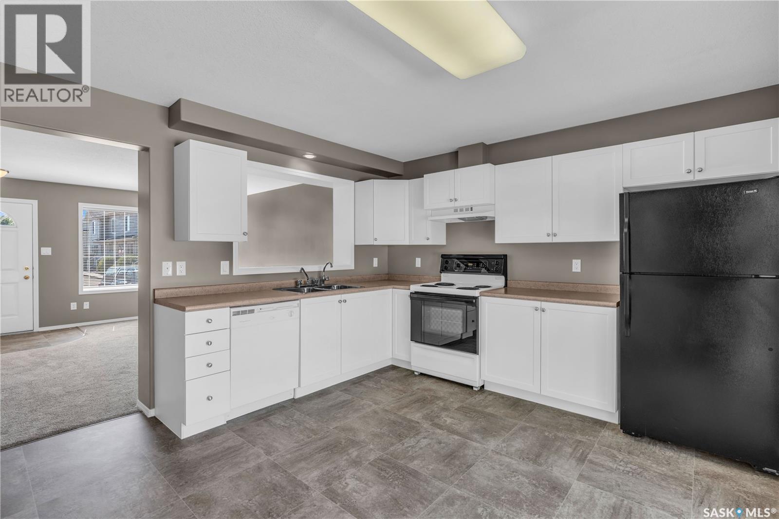 Photo 21 of 2748 Cranbourn Crescent, Regina SK