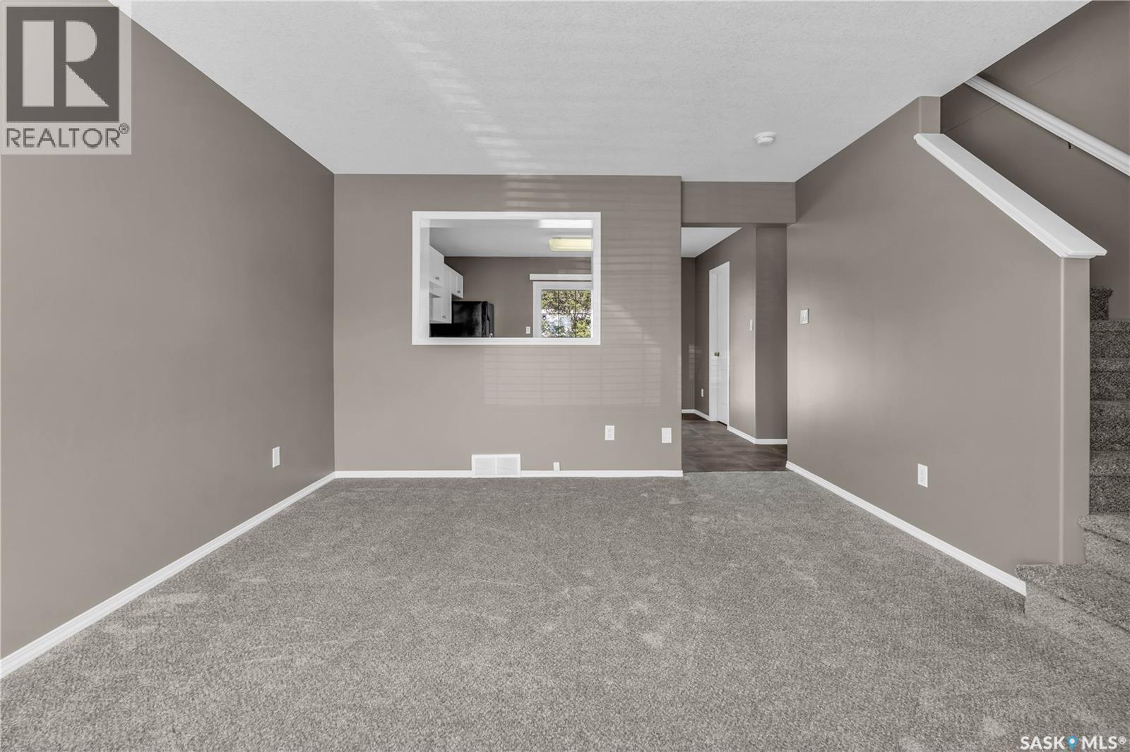 Photo 12 of 2748 Cranbourn Crescent, Regina SK