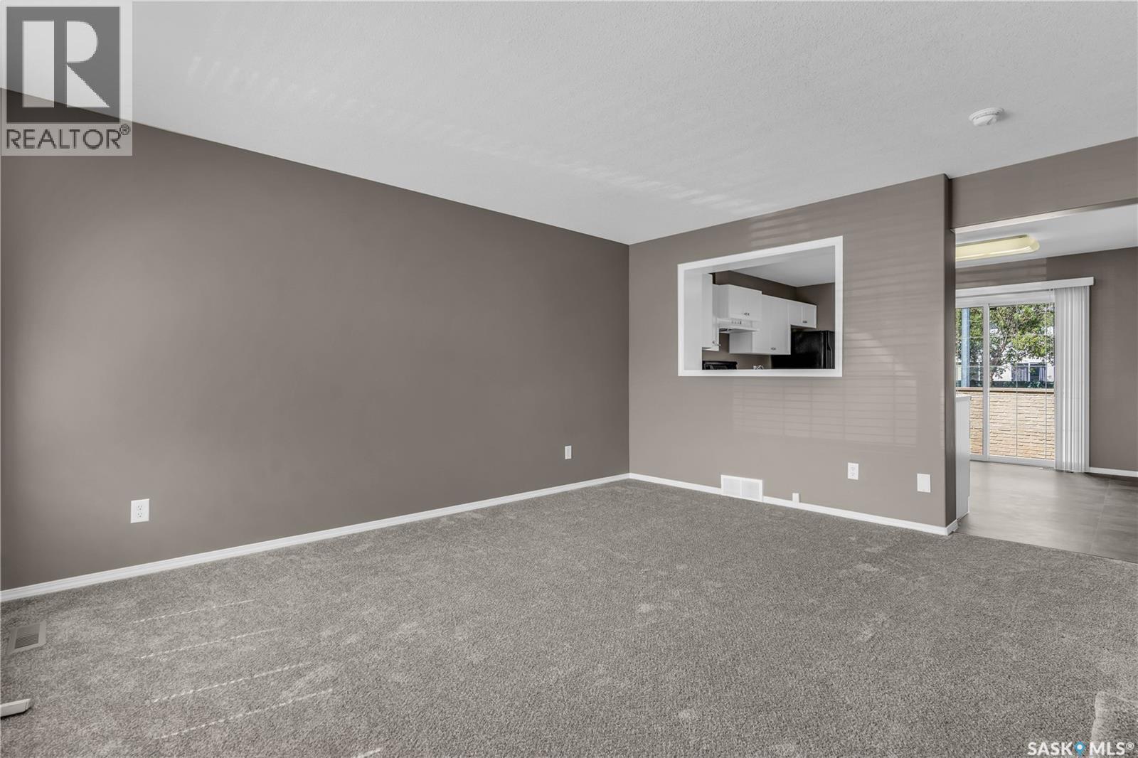 Photo 9 of 2748 Cranbourn Crescent, Regina SK