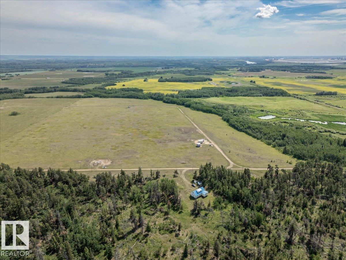 Photo 1 of 57021 Rge Road 213, Rural Sturgeon County AB