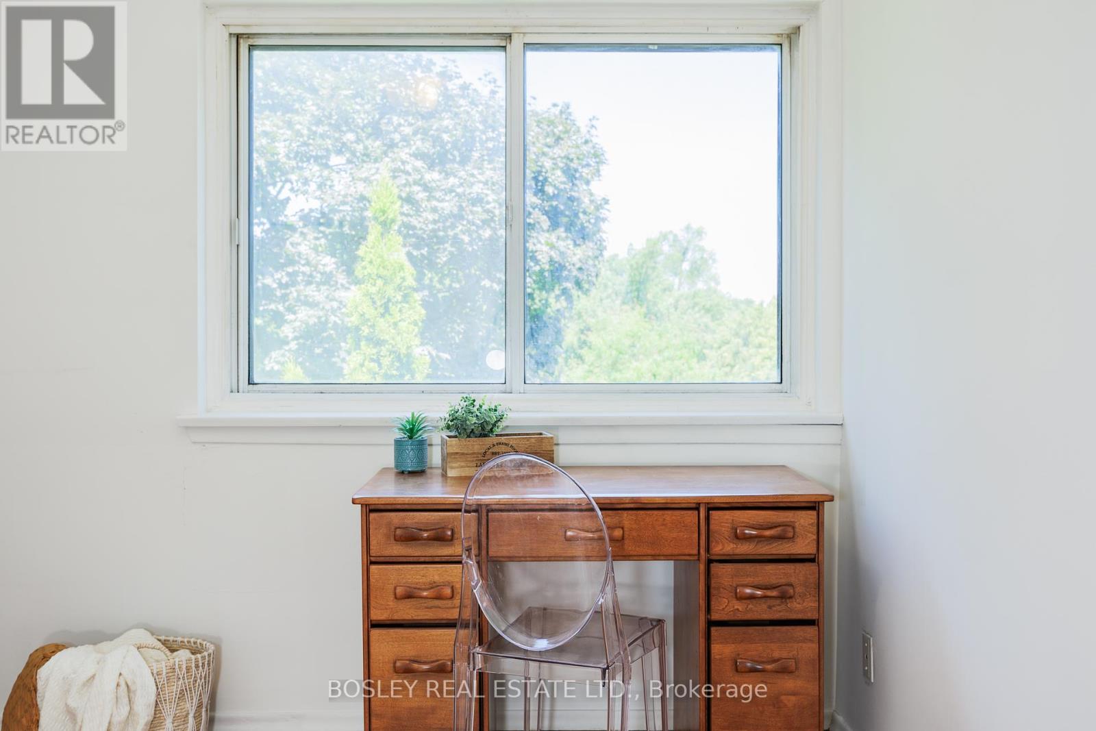 Photo 27 of 60 4345 Bloor Street W, Toronto ON