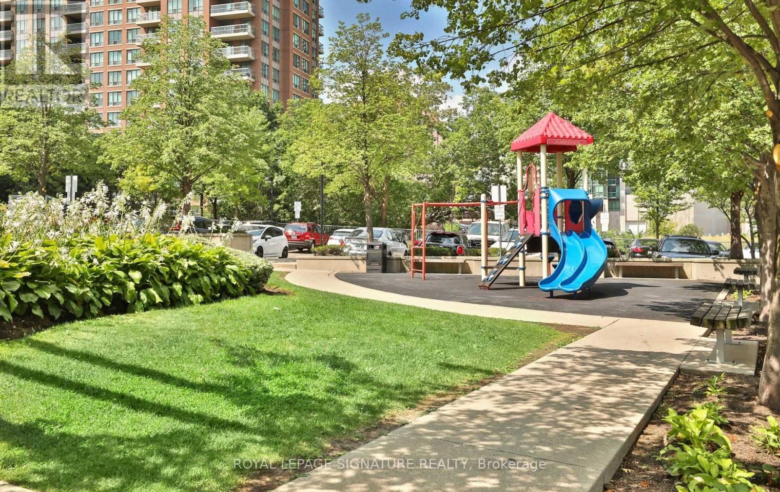 Photo 31 of 1605 1 Elm Drive W, Mississauga ON