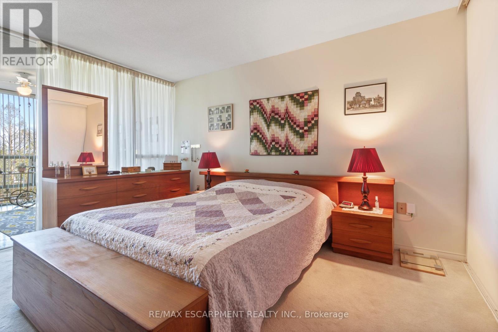 Photo 30 of 302 5070 Pinedale Avenue, Burlington ON
