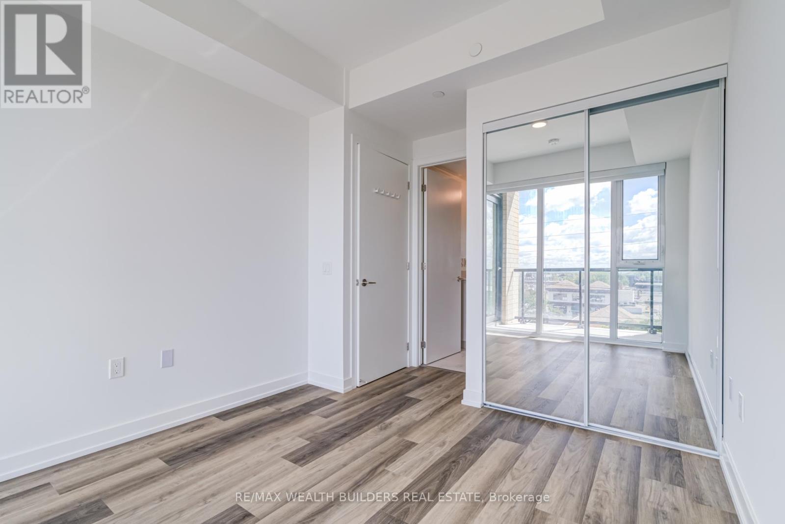 Photo 15 of 412 6 Chartwell Road, Toronto ON