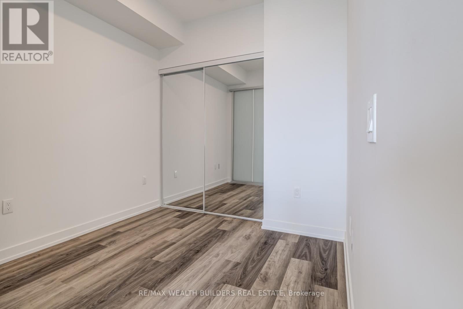 Photo 18 of 412 6 Chartwell Road, Toronto ON