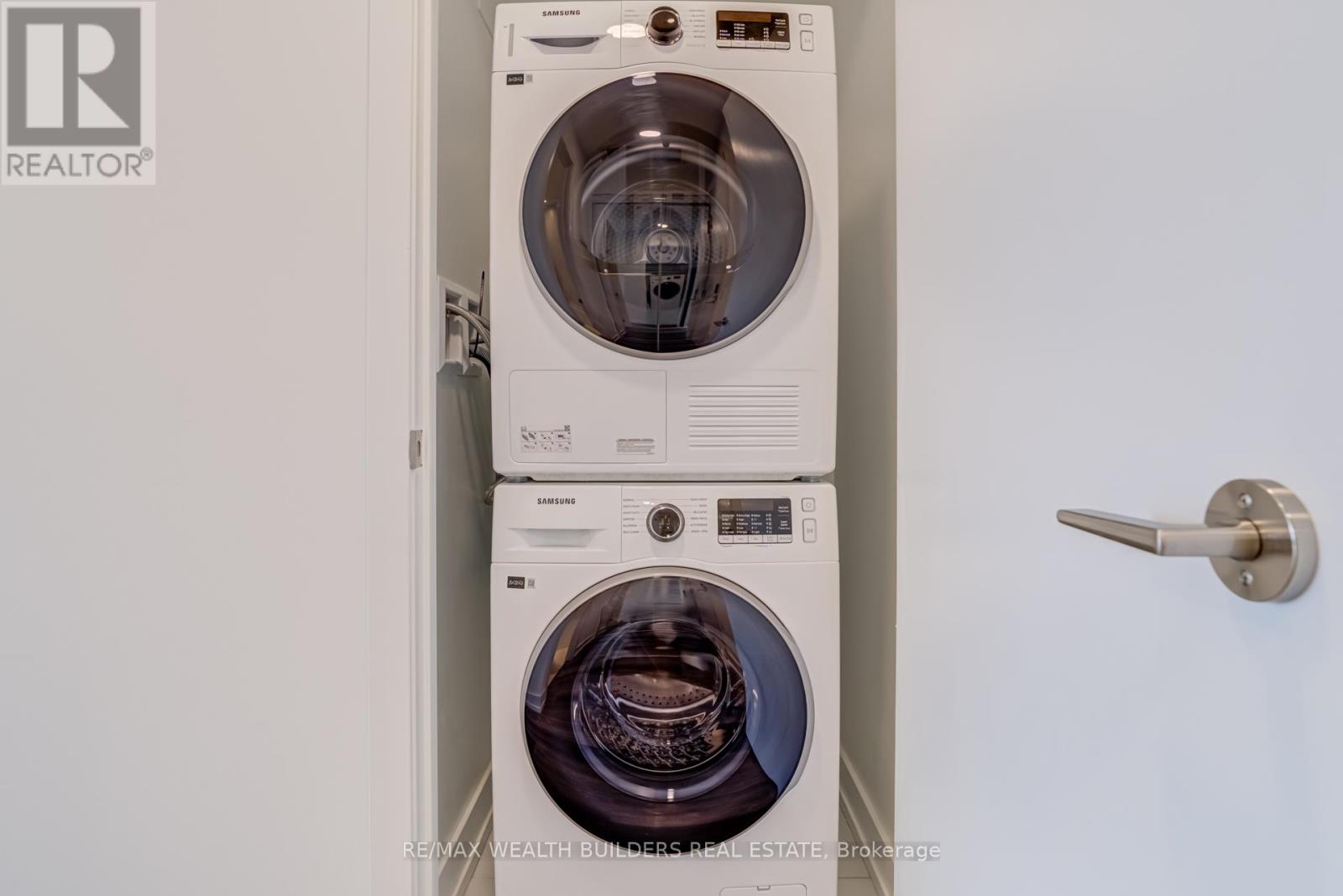 Photo 22 of 412 6 Chartwell Road, Toronto ON