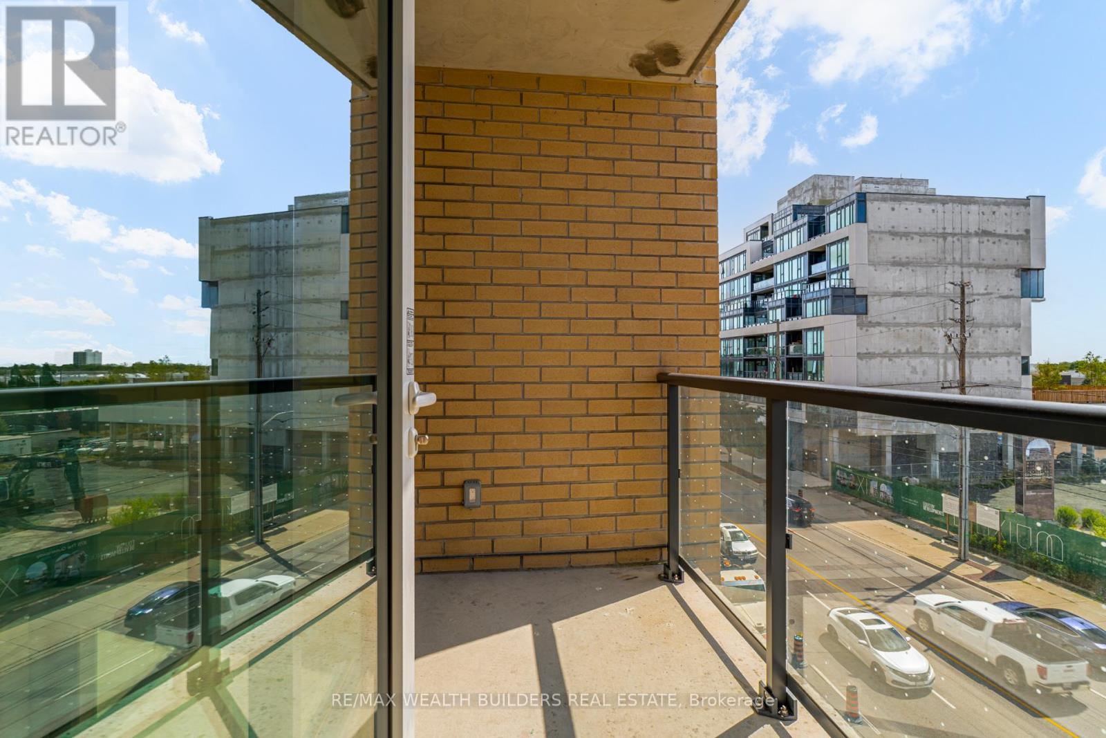 Photo 23 of 412 6 Chartwell Road, Toronto ON
