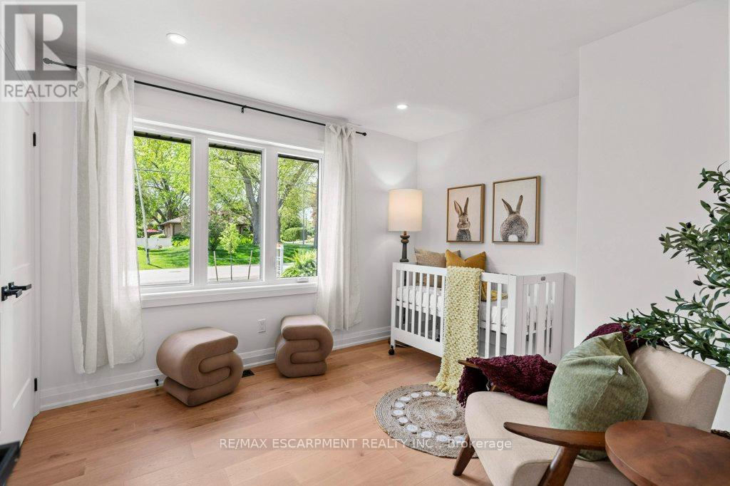 Photo 22 of 877 Condor Drive, Burlington ON