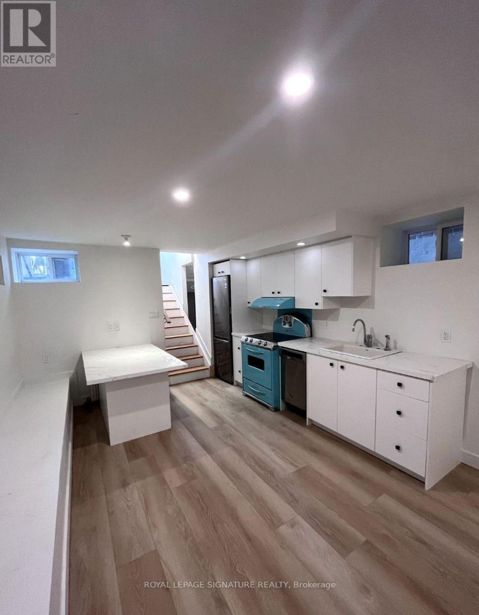 Photo 3 of 493 St Clarens Avenue, Toronto ON