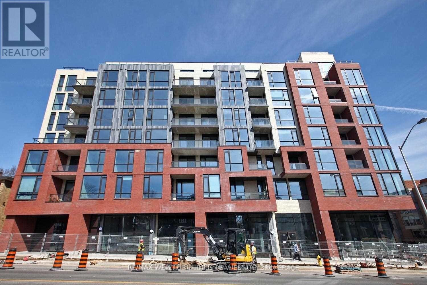 Photo 1 of 511 2118 Bloor Street W, Toronto ON