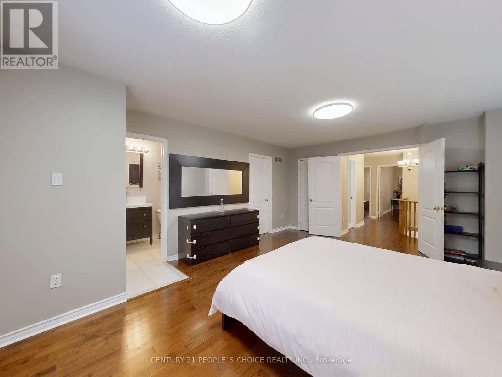 Photo 26 of 66 6050 Bidwell Trail, Mississauga ON