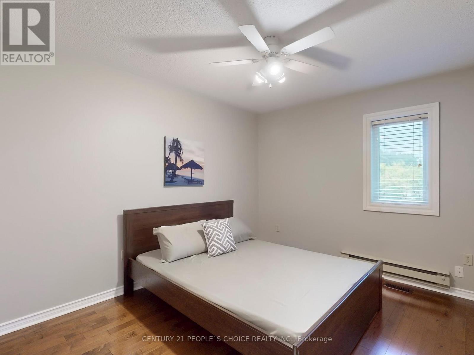 Photo 28 of 66 6050 Bidwell Trail, Mississauga ON