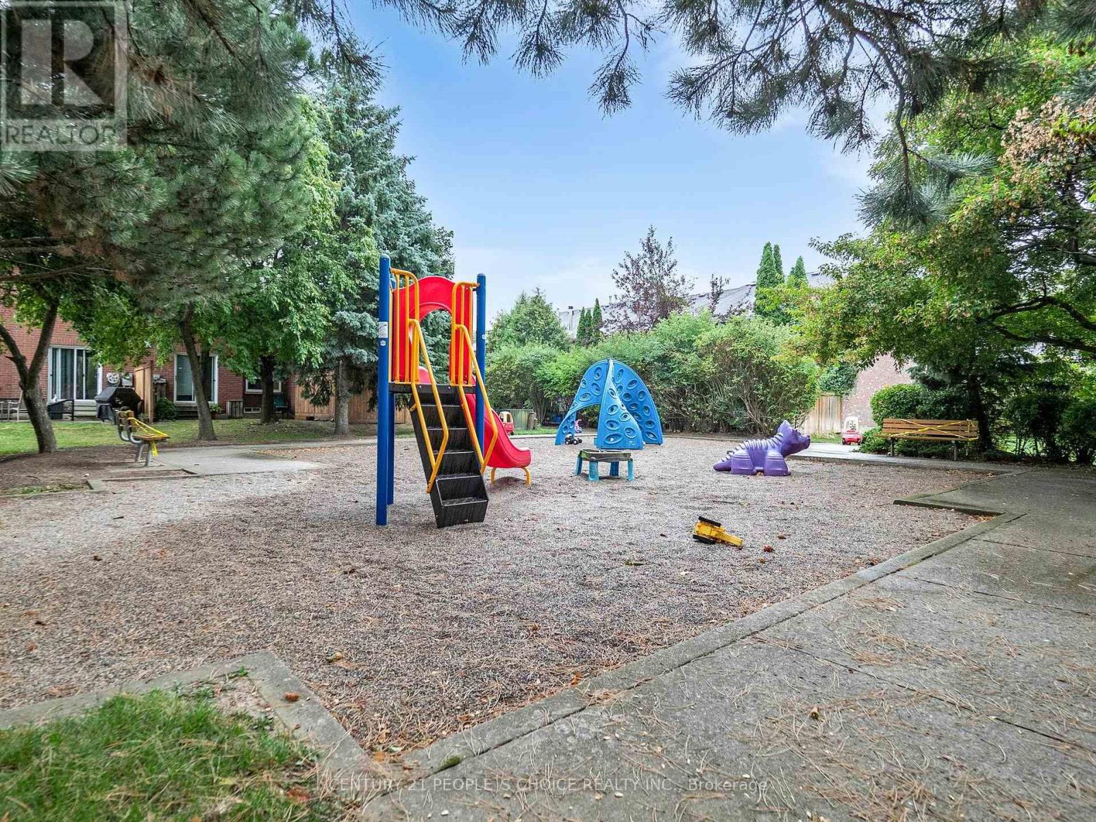Photo 42 of 66 6050 Bidwell Trail, Mississauga ON