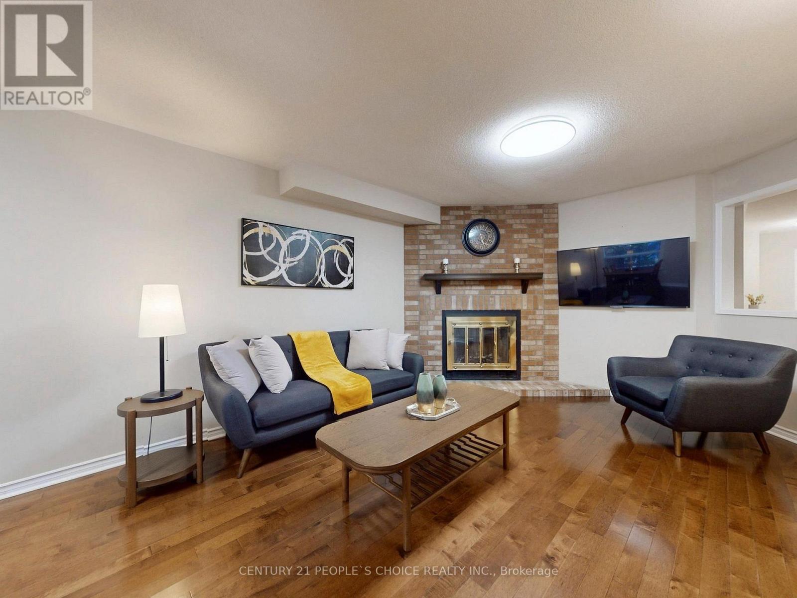 Photo 5 of 66 6050 Bidwell Trail, Mississauga ON