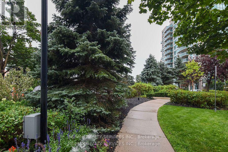 Photo 18 of 1610 2545 Erin Centre Boulevard, Mississauga ON
