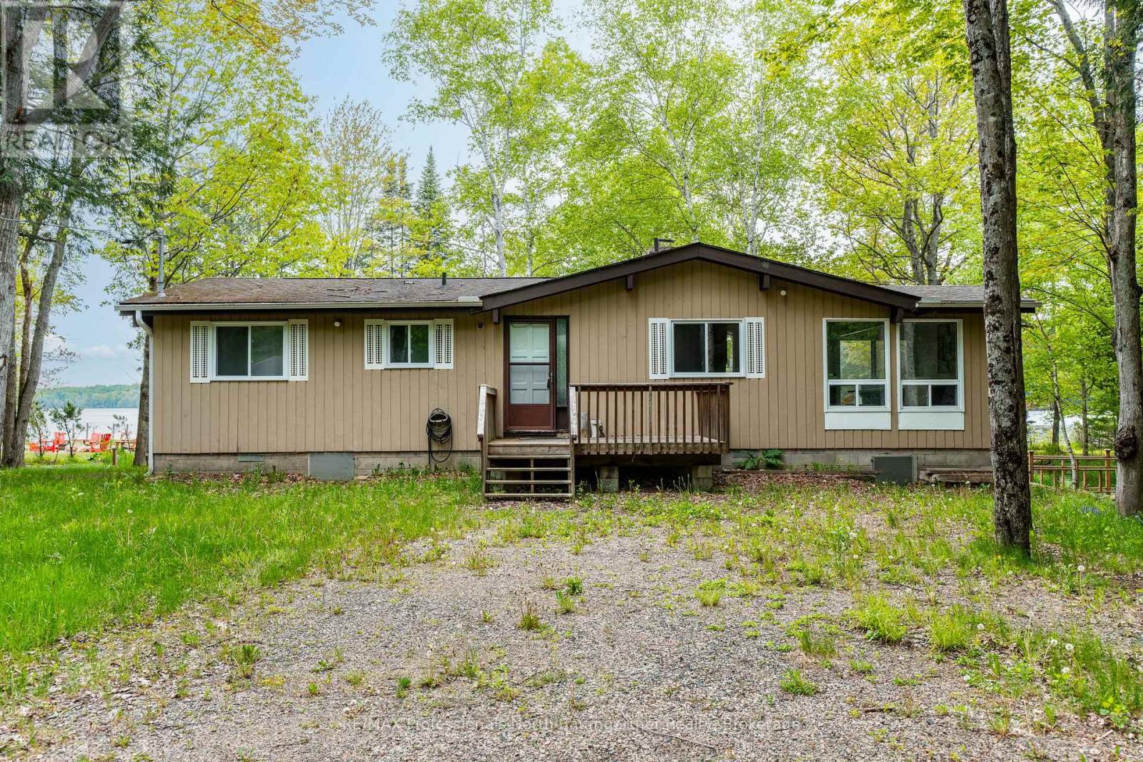 Photo 23 of 1088 Gravel Pit Drive, Minden Hills ON