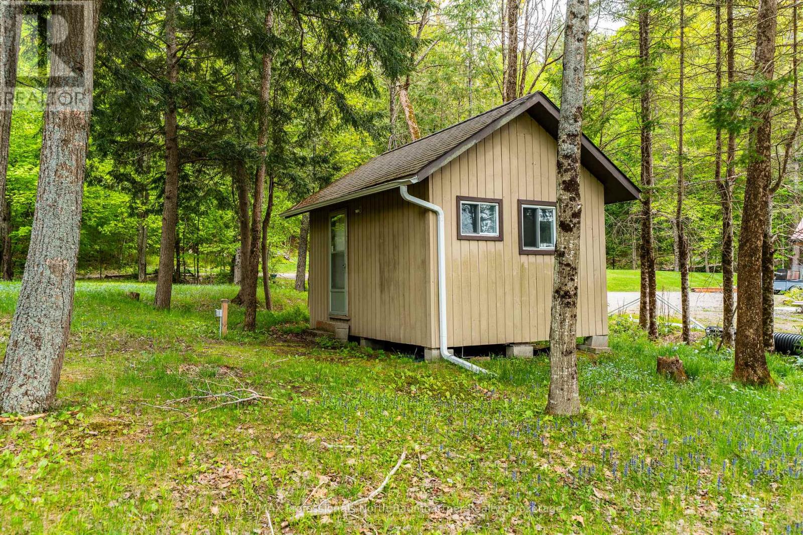 Photo 25 of 1088 Gravel Pit Drive, Minden Hills ON
