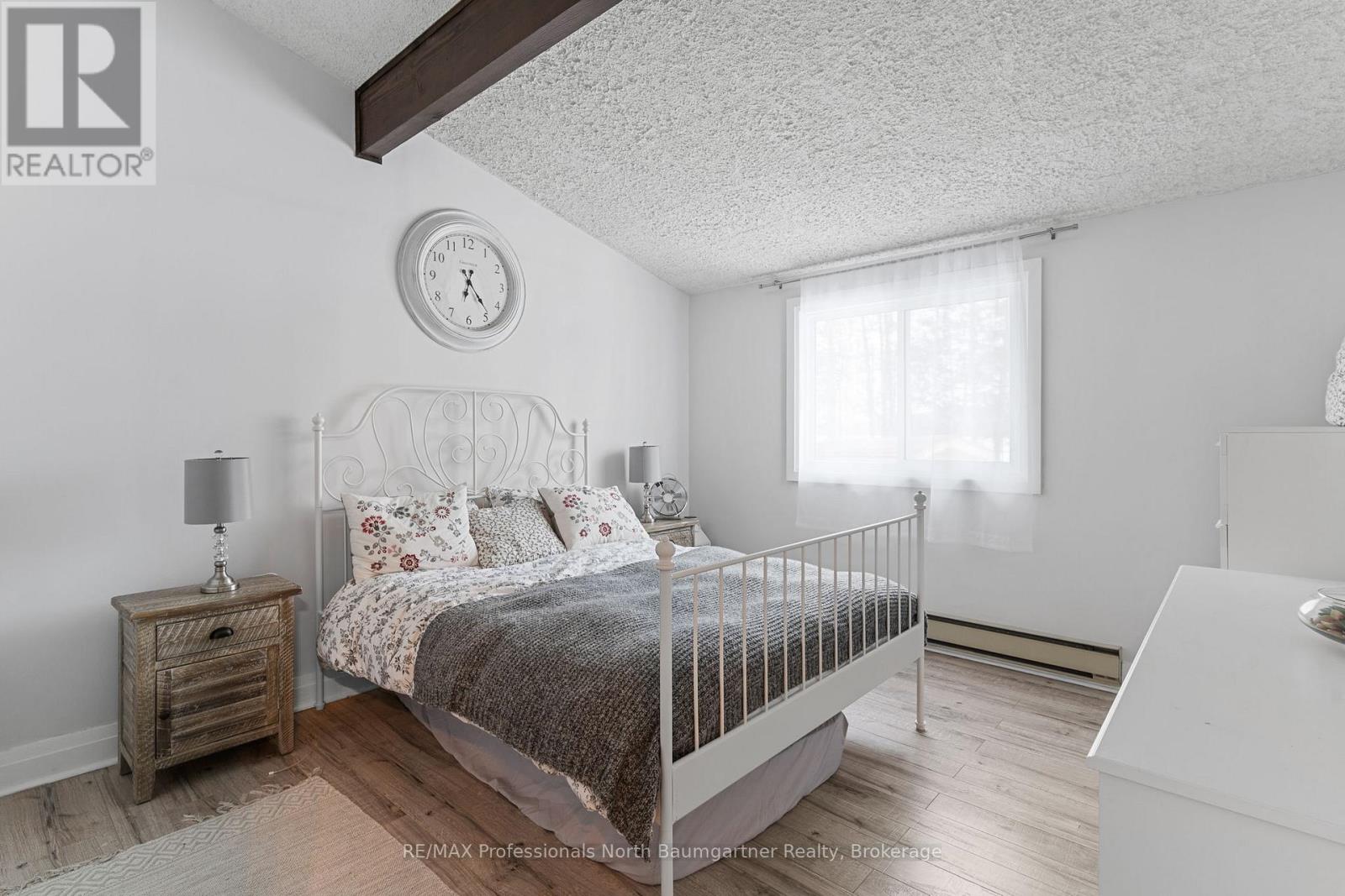 Photo 9 of 1088 Gravel Pit Drive, Minden Hills ON