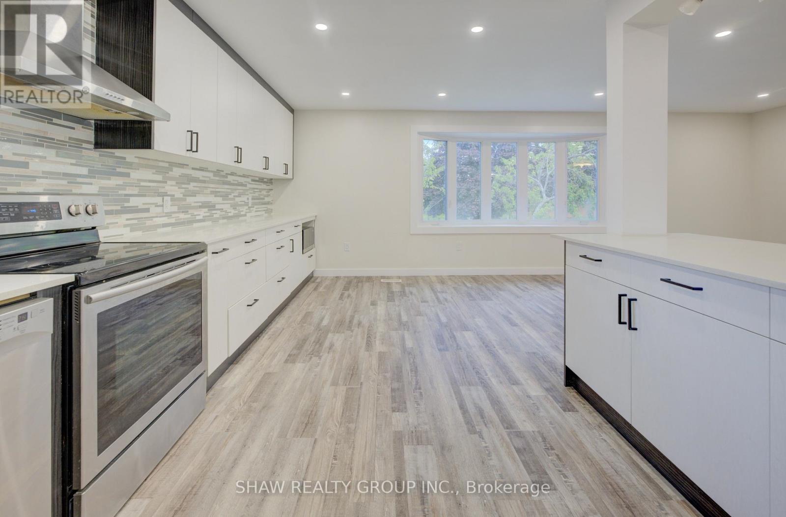 Photo 16 of 259 Lorraine Avenue, Kitchener ON