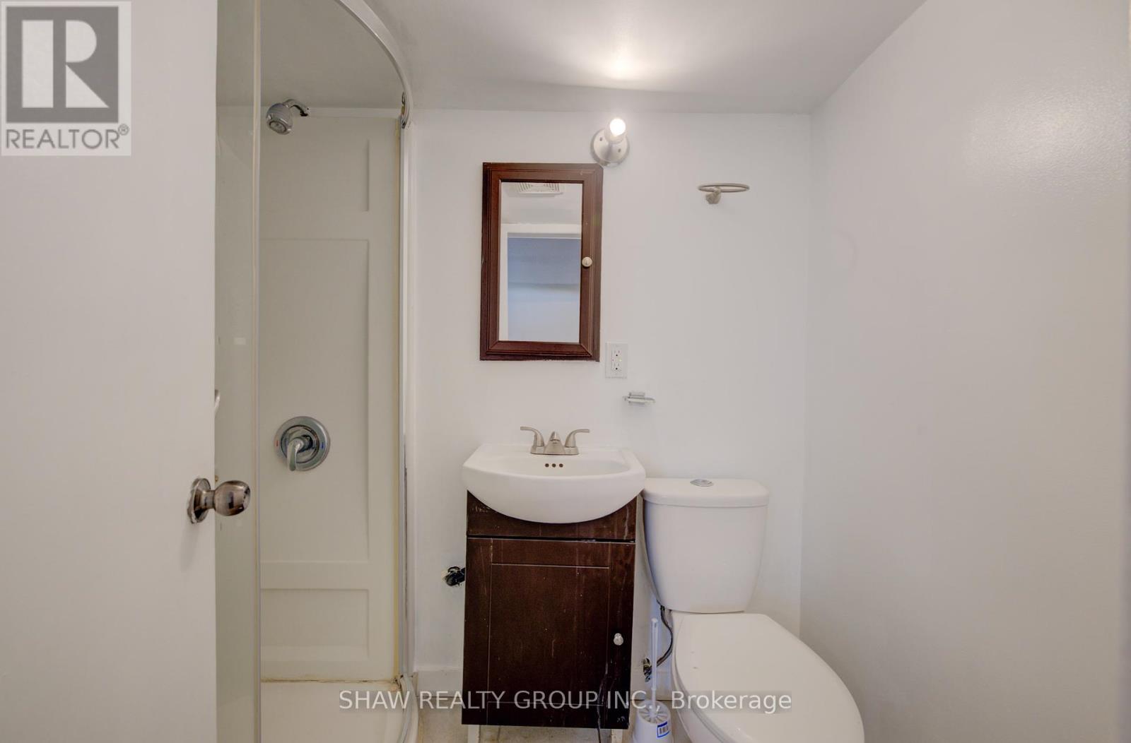 Photo 29 of 259 Lorraine Avenue, Kitchener ON