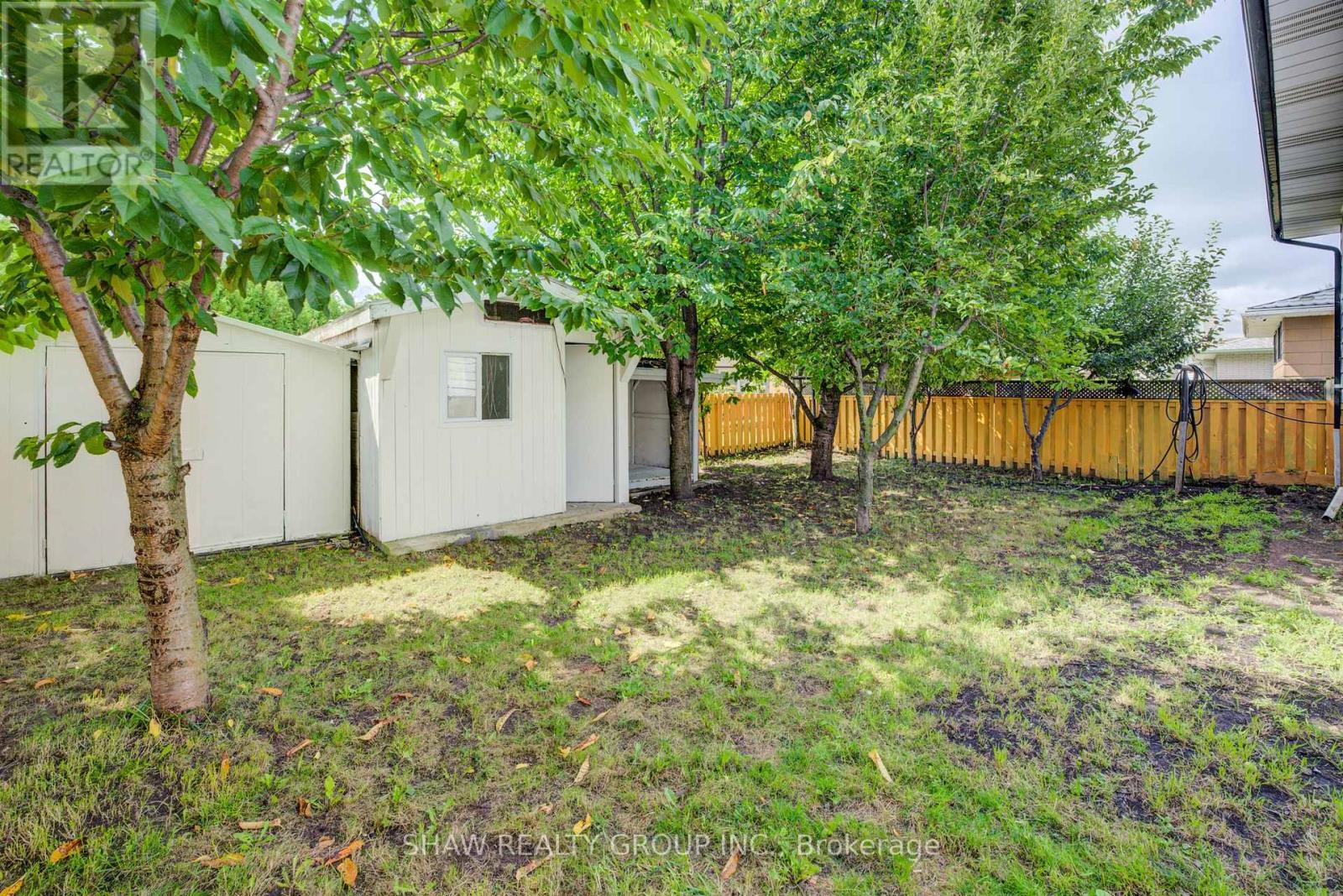 Photo 37 of 259 Lorraine Avenue, Kitchener ON