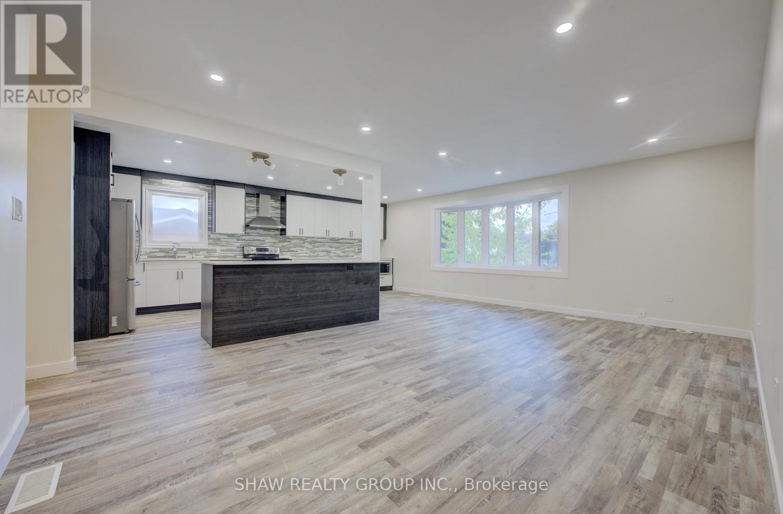 Photo 5 of 259 Lorraine Avenue, Kitchener ON