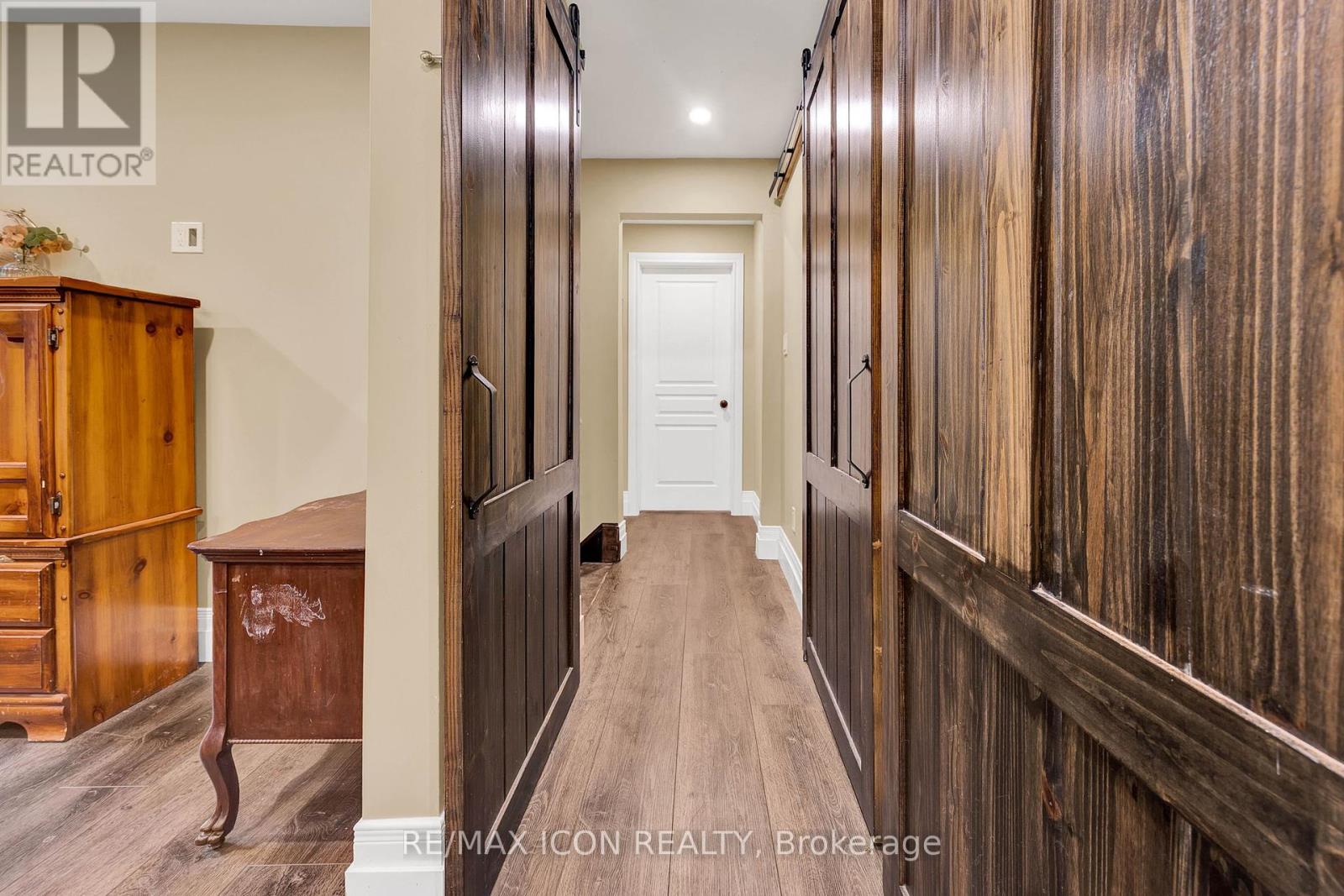 Photo 19 of 115 Cedar Street, Cambridge ON