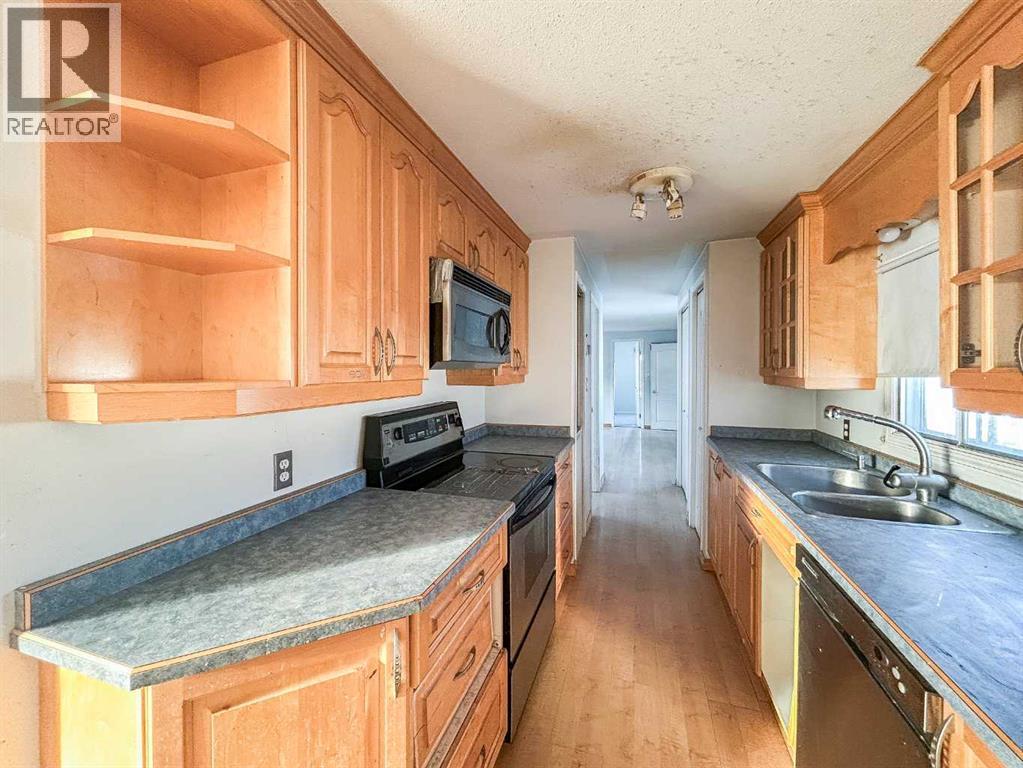 Photo 6 of 292 Grandview Crescent, Fort Mcmurray AB