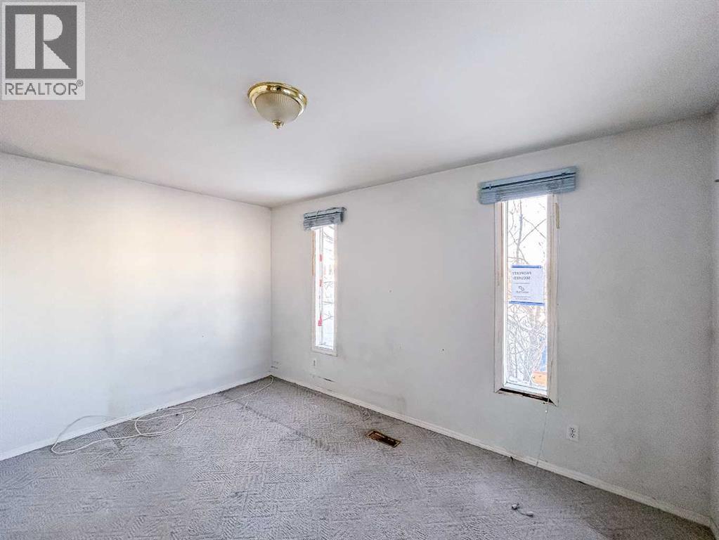 Photo 1 of 292 Grandview Crescent, Fort Mcmurray AB