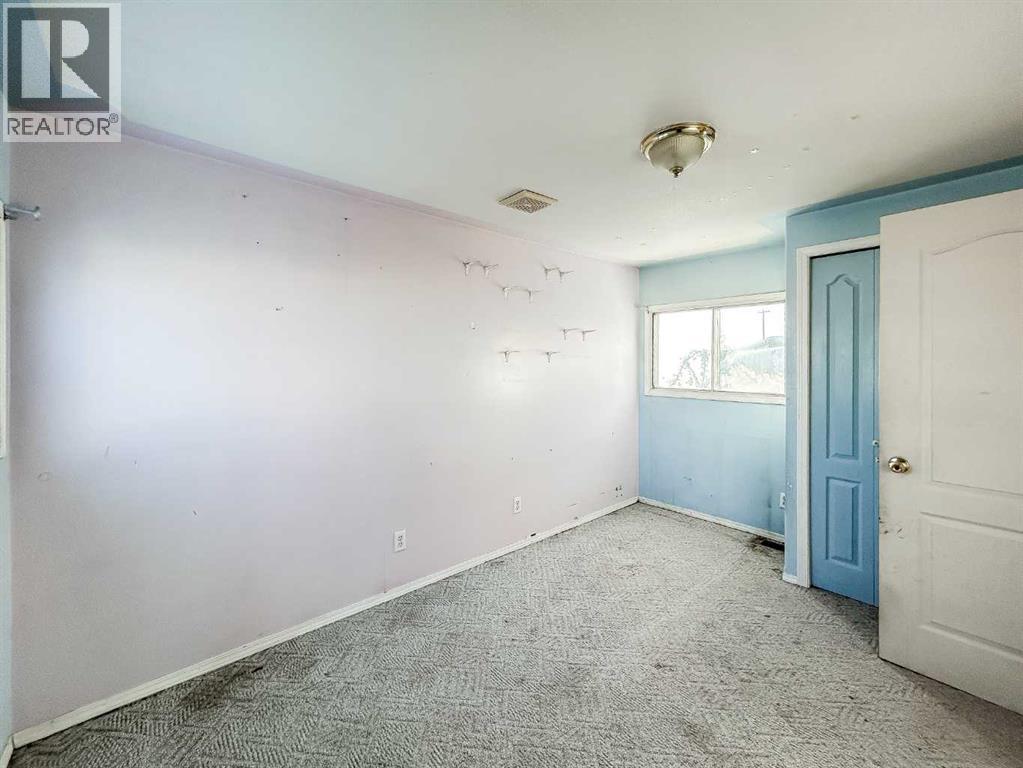 Photo 21 of 292 Grandview Crescent, Fort Mcmurray AB