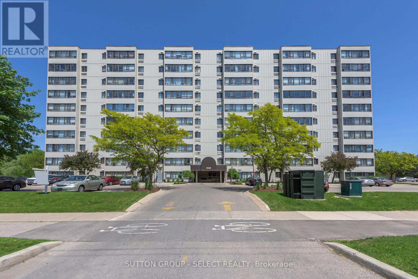 Photo 1 of 305 1600 Adelaide Street N, London North ON