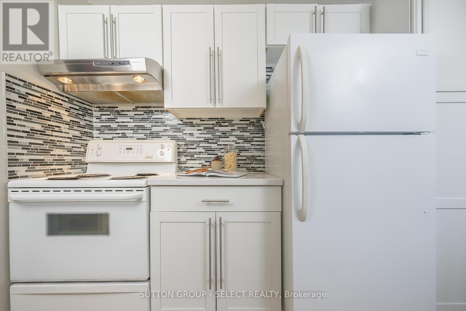 Photo 11 of 305 1600 Adelaide Street N, London North ON