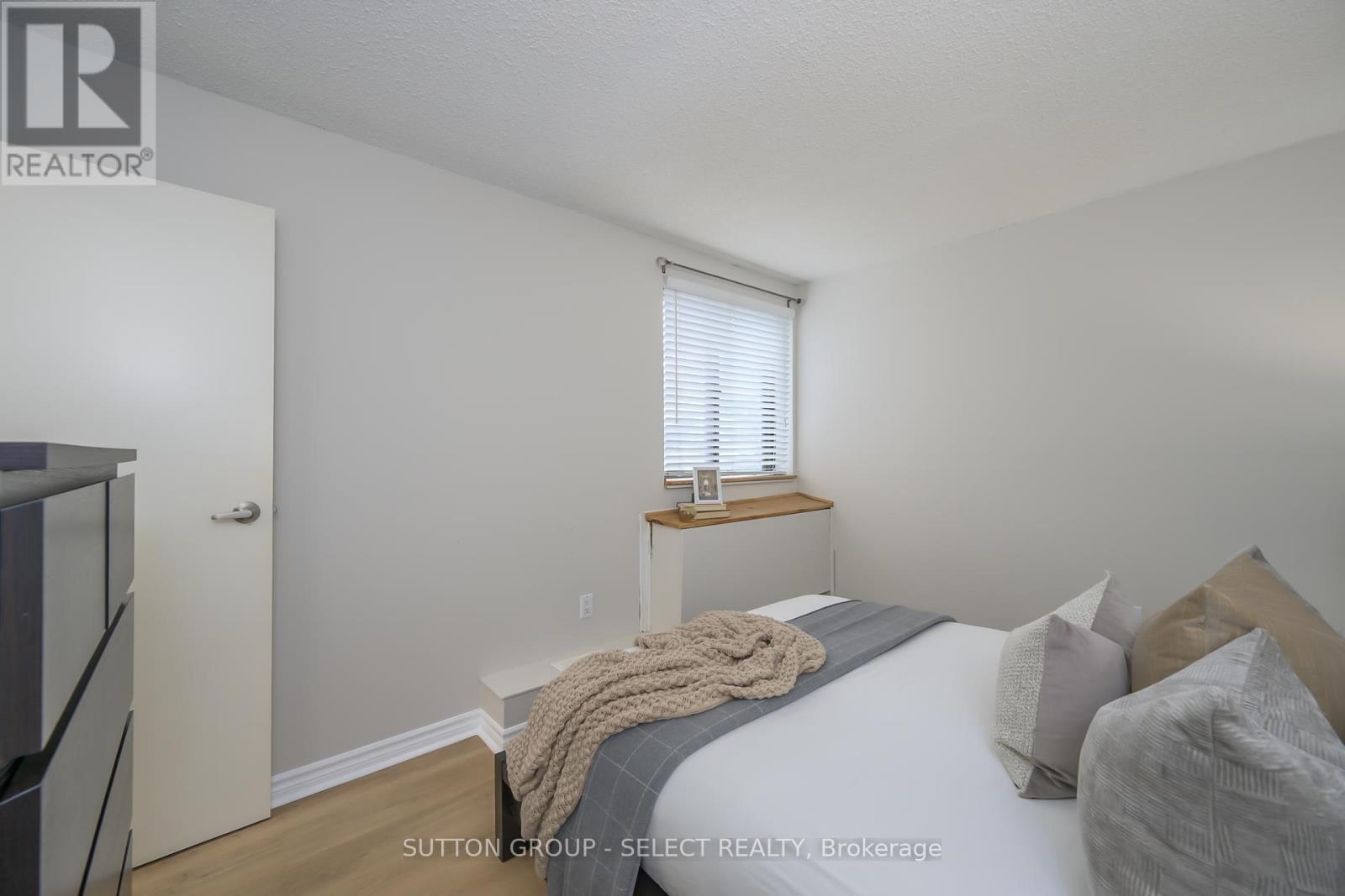 Photo 16 of 305 1600 Adelaide Street N, London North ON
