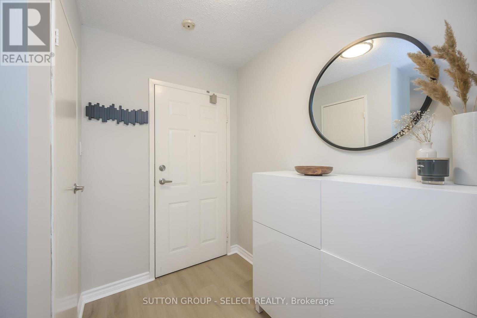 Photo 2 of 305 1600 Adelaide Street N, London North ON