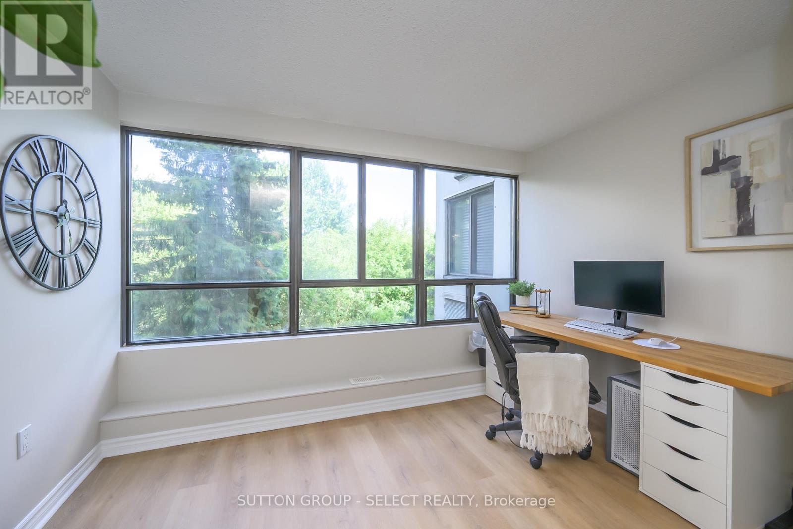 Photo 8 of 305 1600 Adelaide Street N, London North ON