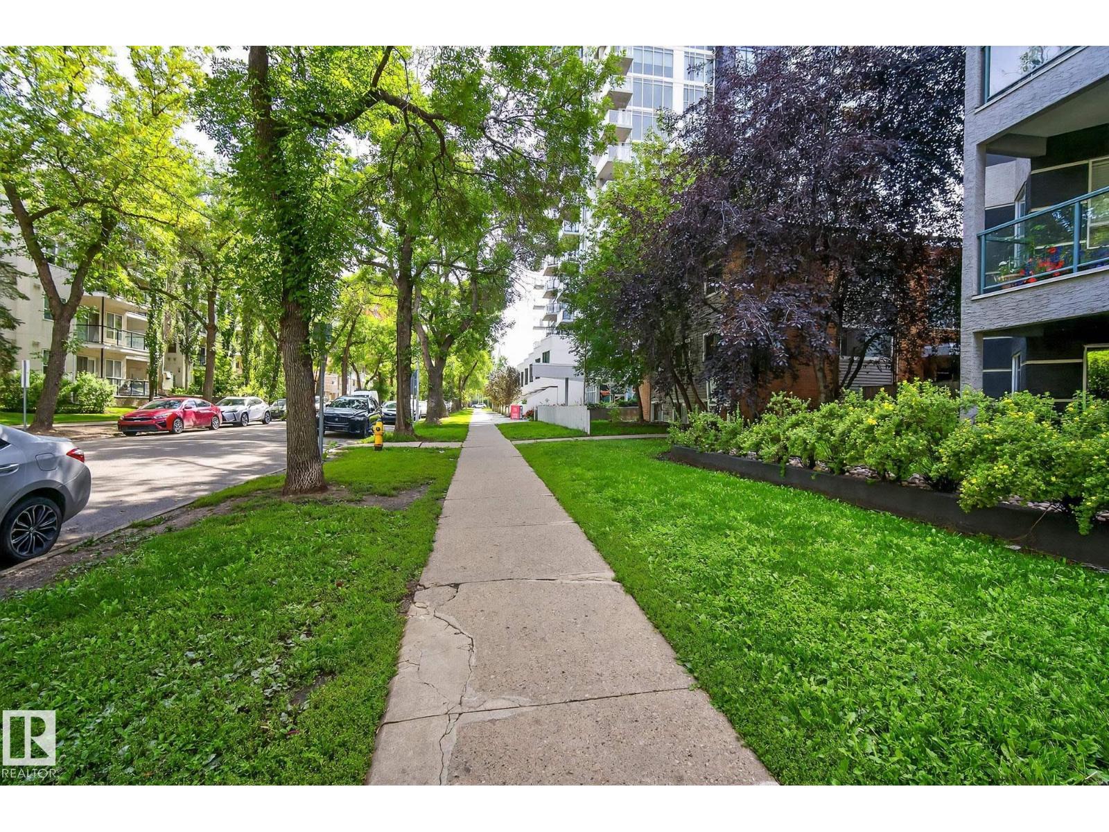 Photo 31 of 303 10046 110 St Nw, Edmonton AB