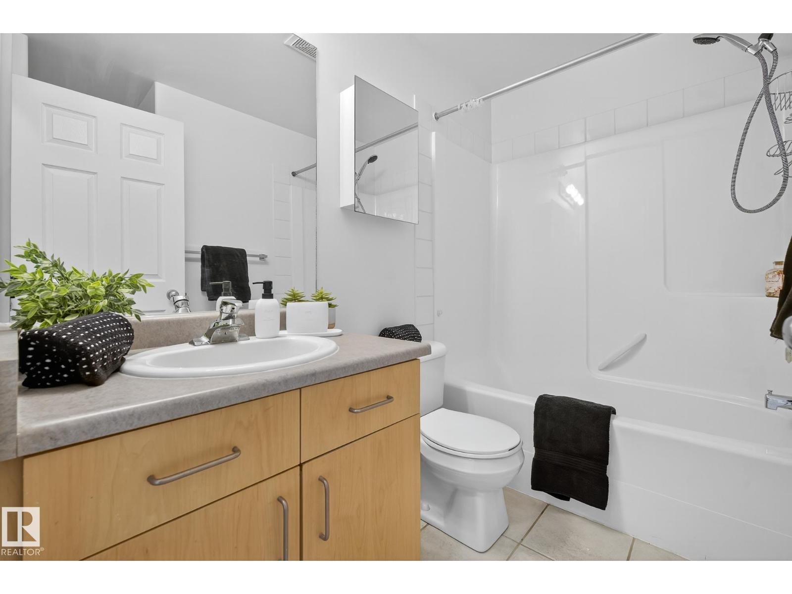 Photo 36 of 303 10046 110 St Nw, Edmonton AB