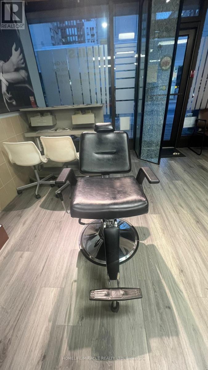 Photo 9 of 104 250 Dundas Street W, Toronto ON