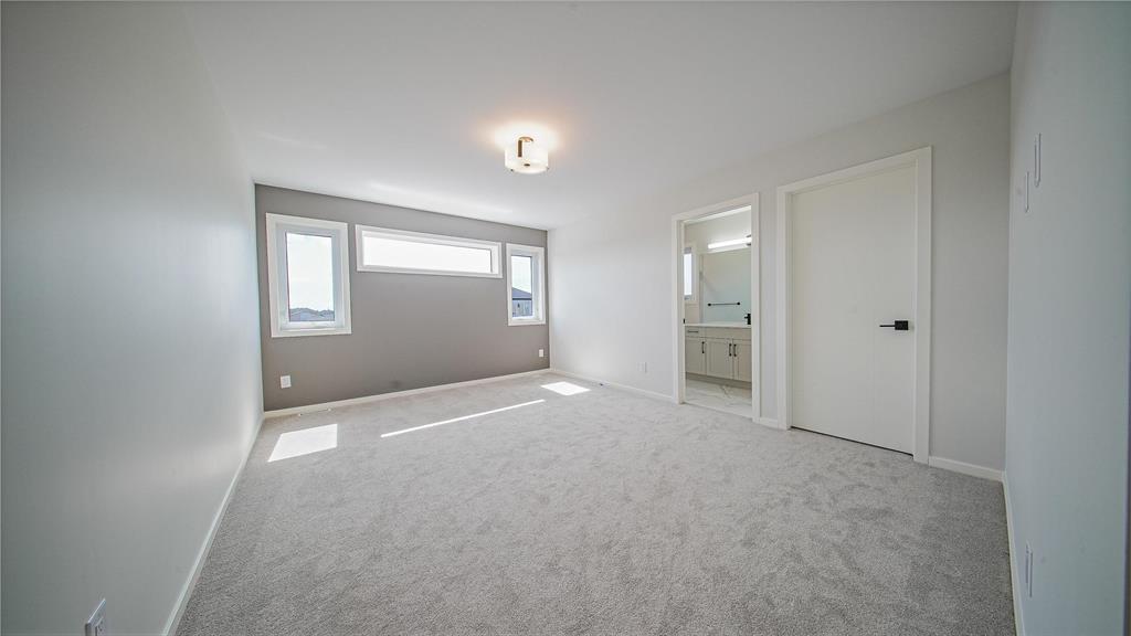 Photo 18 of 352 Desrosiers Drive, Winnipeg MB