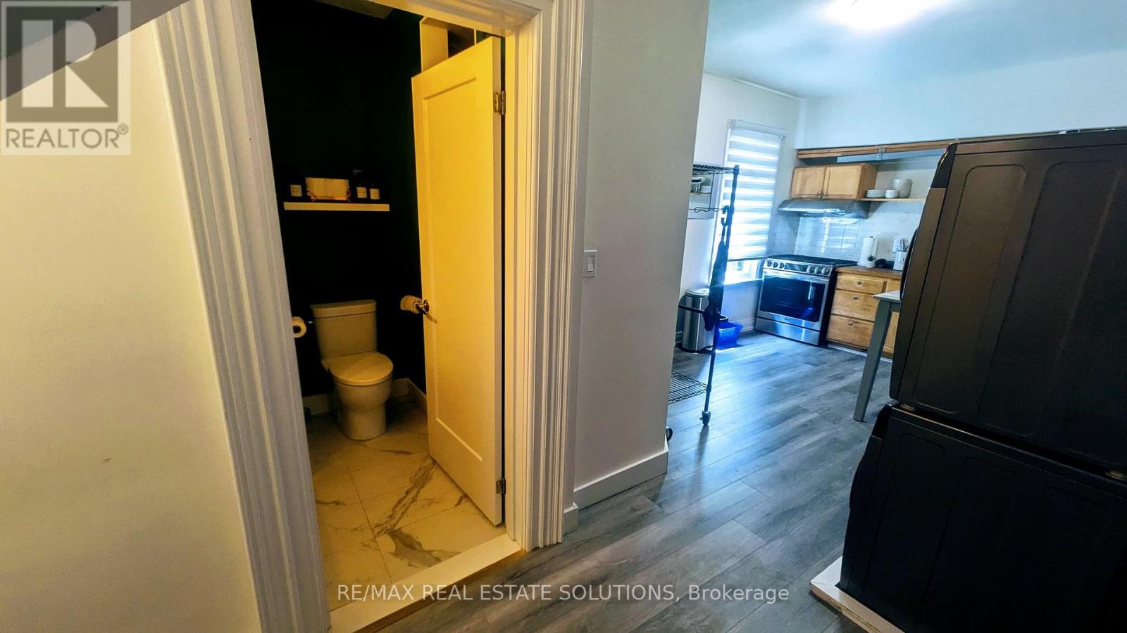 Photo 13 of Lower 206 Bathurst Street, Toronto ON