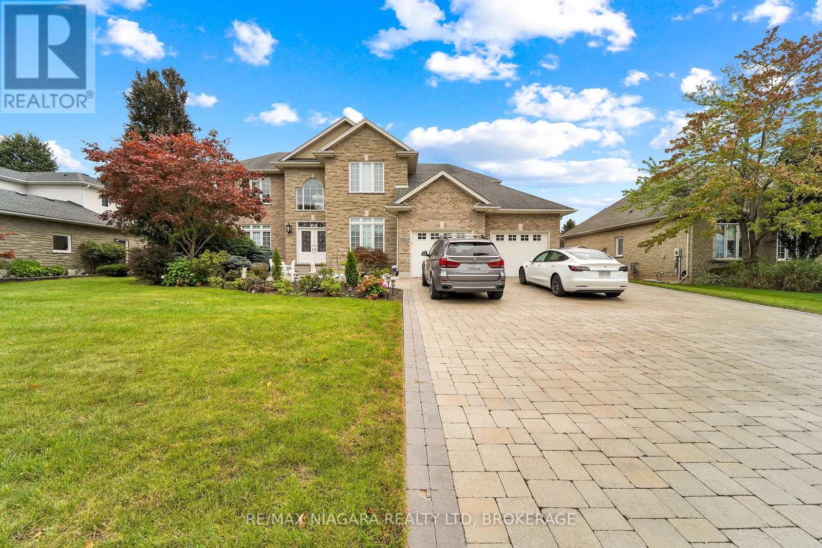 Photo 8 of 8018 Cathedral Drive, Niagara Falls ON